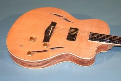 J-90 Jazz Acoustic/Electric